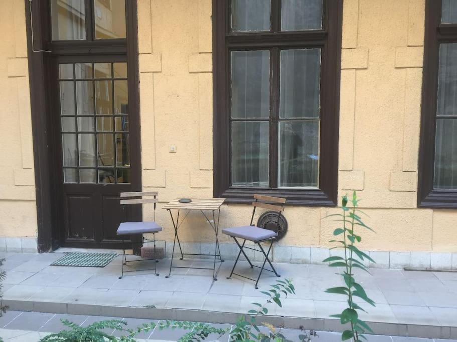 Central Apartment Kiraly Street บูดาเปสต์ ภายนอก รูปภาพ