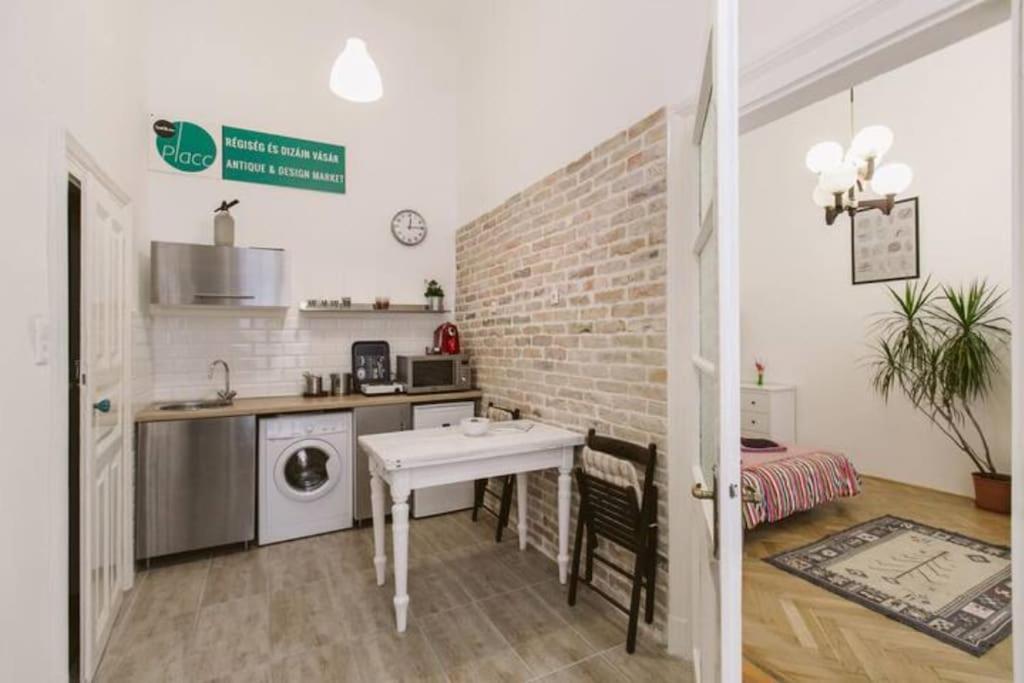 Central Apartment Kiraly Street บูดาเปสต์ ภายนอก รูปภาพ